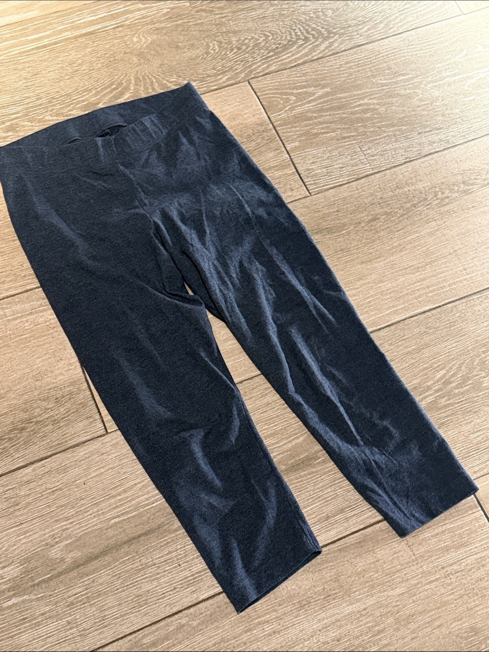 Old Navy Blue Capri Leggings (SR)
